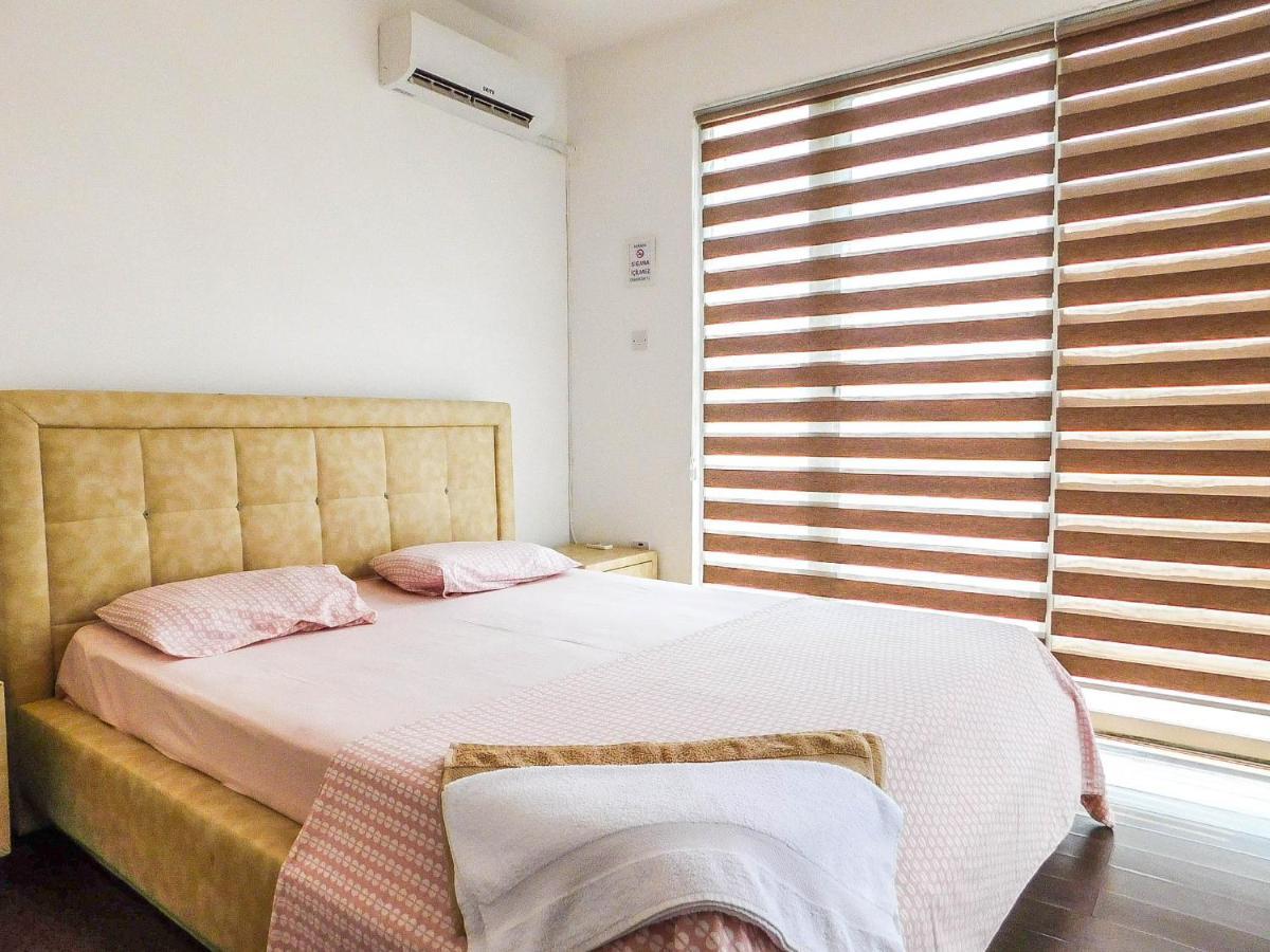 Rix Apartments Кирения Экстерьер фото
